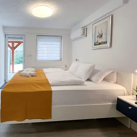 Bluna Apartamento *