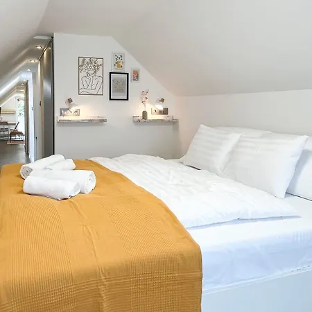 Bluna Apartamento *